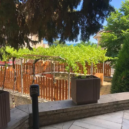 بيت شباب Relax