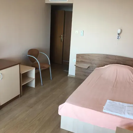 Relax Hostel Burgas City